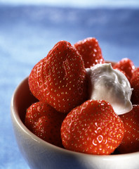 Fraises et crème fraîche