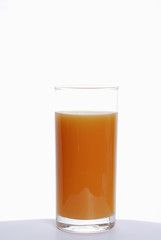 Verre de jus de pamplemousse