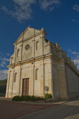Fototapeta na wymiar eglise saint lucie en corse (village de ville di pietrabugno)