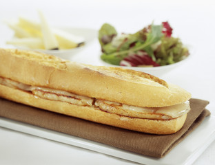 Sandwich à la dinde et fromage fondu