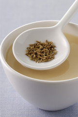 Soupe d'asperges blanches au cumin