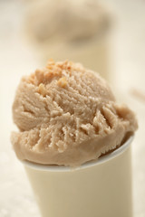 Glace noisette