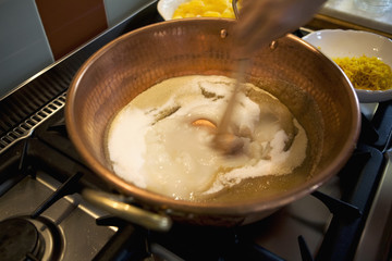 Préparation de confiture à l'orange
