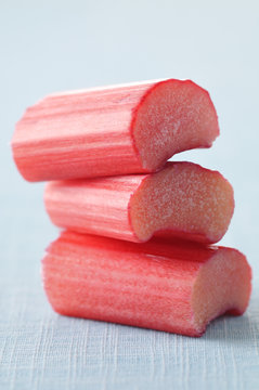 Morceaux de rhubarbe