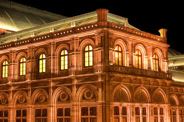 Wiener Oper bei Nacht
