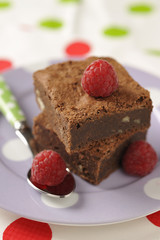 Brownies et framboises