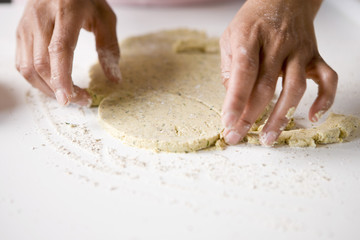 Former des steaks de pâte de haricots de soja 