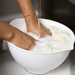 Lavage de la pâte pour extraire l'amidon 