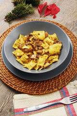 ravioli ai funghi porcini