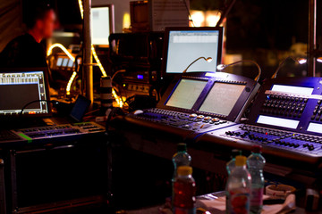 lightning controller