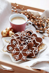 gingerbreads with coffee