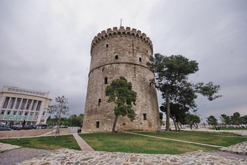 Fototapeta na wymiar torre a Salonicco