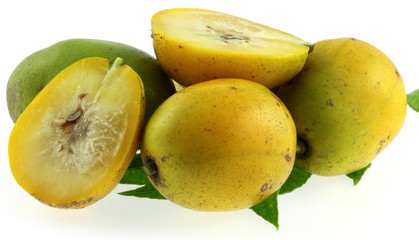 évis, prunes de cythère, pommes de cythère