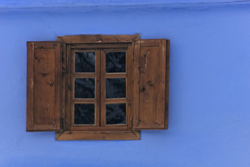 Obraz na płótnie Canvas wooden window