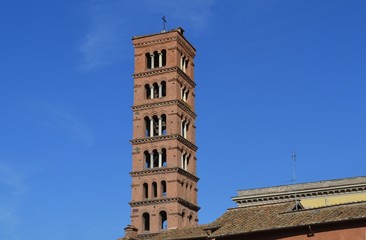 Fototapeta na wymiar Roma - Campanile di Santa Maria in Cosmedin