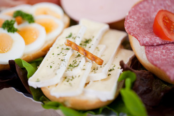 herzhaftes käsebrötchen