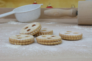 Weihnachtbäckerei Linzeraugen