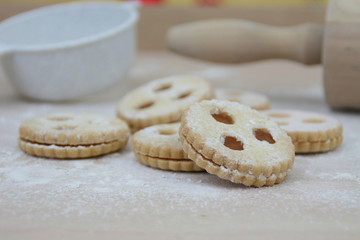 Linzeraugen Weihnachtsbäckerei