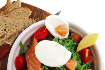 salad with smoked salmon and bread