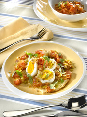 oeuf à la sauce tomate et poireau - eggs - uova