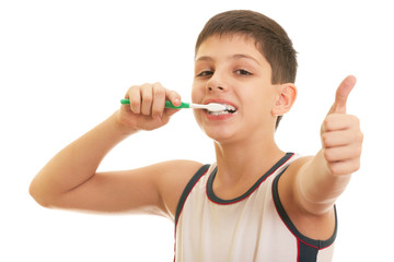 I like brushing teeth