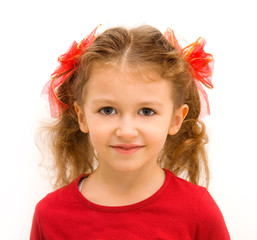 bambina vestita di rosso