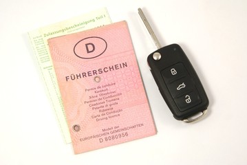 Führerschein & Autoschlüssel