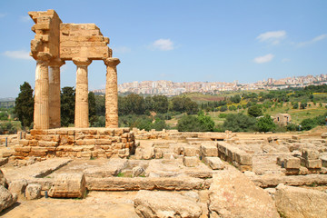 Fototapeta na wymiar Sycylijczyk świątynia