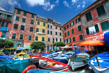 Fototapeta na wymiar Cinque Terre Square Full of Boats