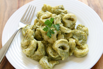 Pesto Tortellini