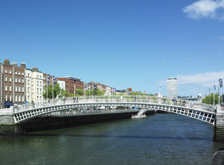 Obraz premium Ha´penny Bridge, Dublin, Ireland
