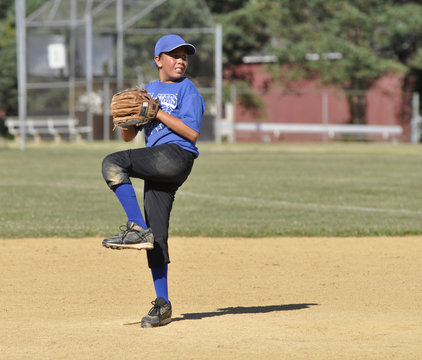 little league baseball pitcher