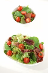 2皿のグリーンサラダ