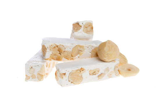 torrone con nocciole