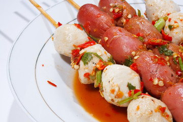 Ping Ball Pour sauce.