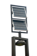 Panneaux solaires permettant à un lampadaire de fonctionner