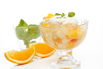Fresh fruits salad with mint
