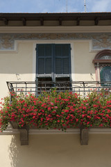 Fototapeta na wymiar tipico balcone italiano