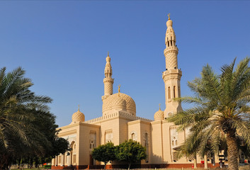 Fototapeta na wymiar Meczetu Jumeirah, Dubai