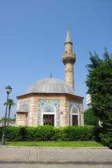 Fototapeta na wymiar mały meczet w Izmirze