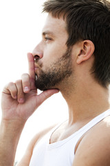 bel homme songeur visionnaire © STUDIO GRAND WEB