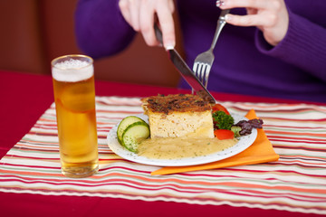 kartoffelauflauf und bier