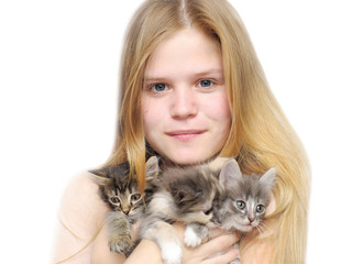 Fototapeta na wymiar portrait girl with kittens