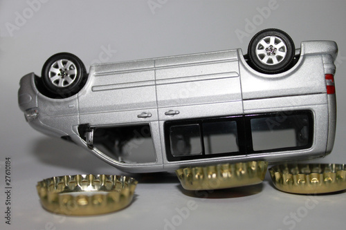 Auto mit Kronkorken 1