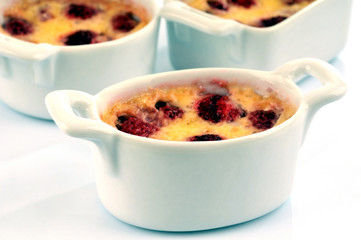 Les clafoutis aux framboises