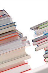 Stapel von Büchern. Freigestellt