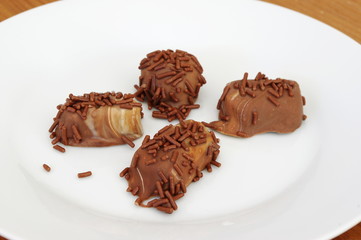 Nugat, almond paste and chocolate pralines