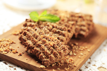 Wholegrain nutty cookies