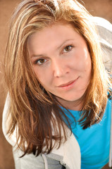 Junge Frau im Sportdress