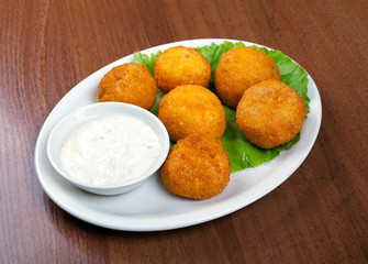 potatoes with sauce